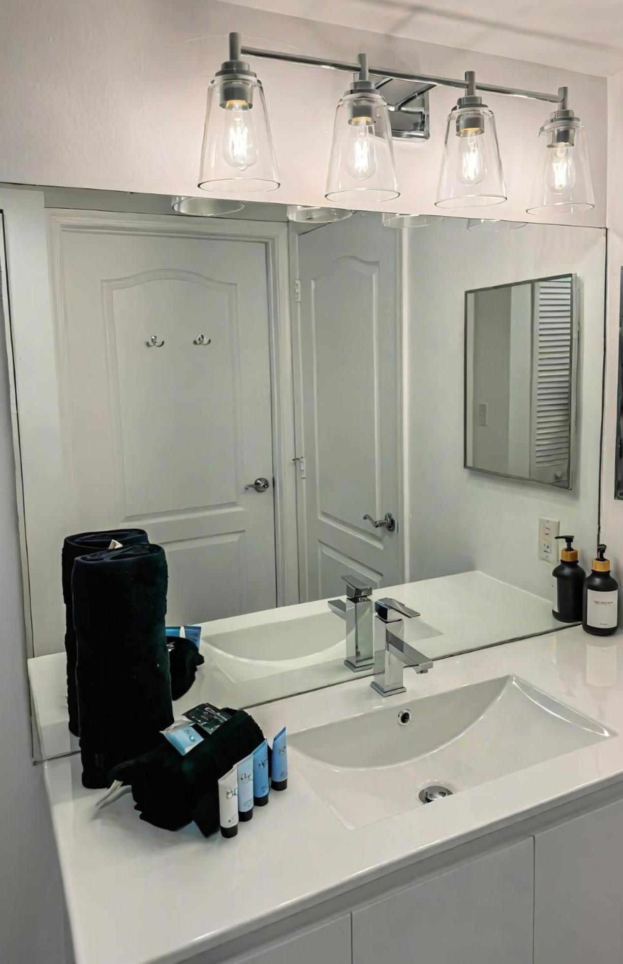 Elegant Centric Vibrant Pool Jacuzzi Free Parking Apartment Miami Luaran gambar